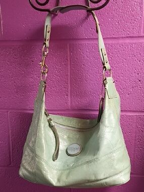 PRE LOVED! Coach Mint Green Leather Shoulder Bag with Gold Hardware